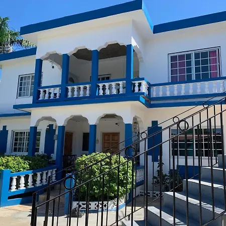Tropical Breeze Villa, 4Br With Pool, Unique Negril Getaway